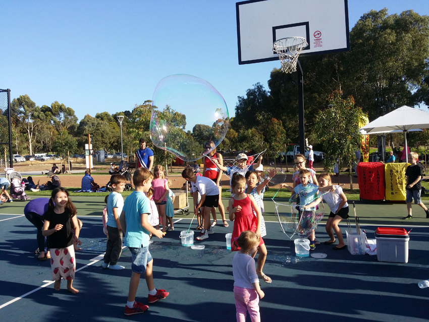 Family Fun Event at ParkTce by Renewal SA with Adelaide Bubble Man, Mr Oopy